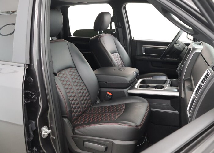 Dodge Ram 1500 5.7 V8 | 4x4 | CREW CAB | PRINS LPG | HUIFOPBOUW |