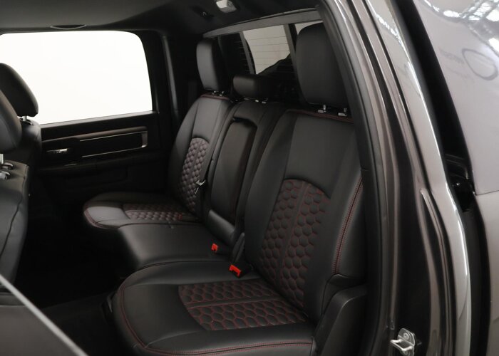 Dodge Ram 1500 5.7 V8 | 4x4 | CREW CAB | PRINS LPG | HUIFOPBOUW |