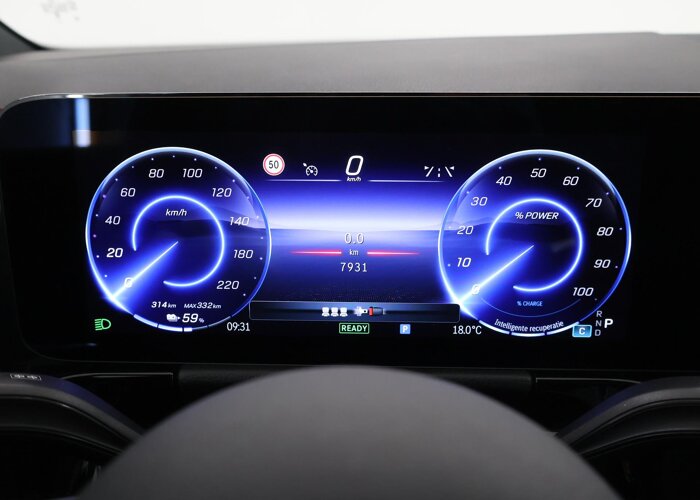 Mercedes-Benz EQA 250+ AMG Line 71 kWh