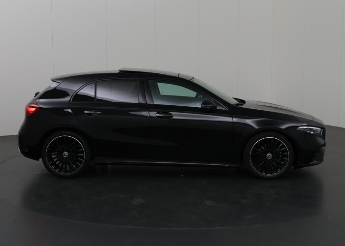 Mercedes-Benz A-Klasse 180 Star Edition AMG Line 180 Star Edition AMG Line Plus