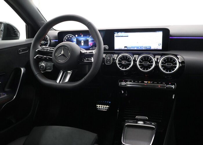 Mercedes-Benz A-Klasse 180 Star Edition AMG Line 180 Star Edition AMG Line LIMITED