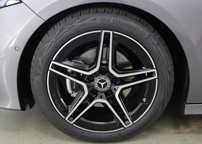 Mercedes-Benz A-Klasse 180 Star Edition AMG Line 180 Star Edition AMG Line LIMITED