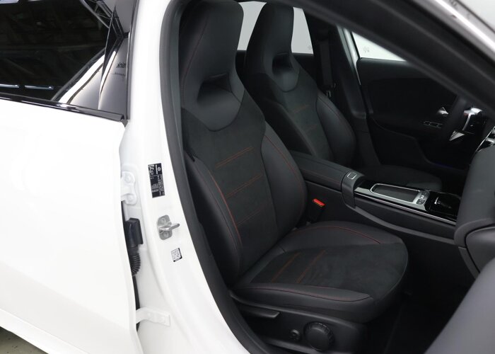Mercedes-Benz A-Klasse 180 Star Edition AMG Line