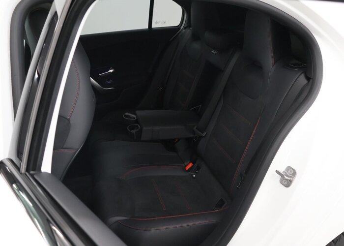 Mercedes-Benz A-Klasse 180 Star Edition AMG Line
