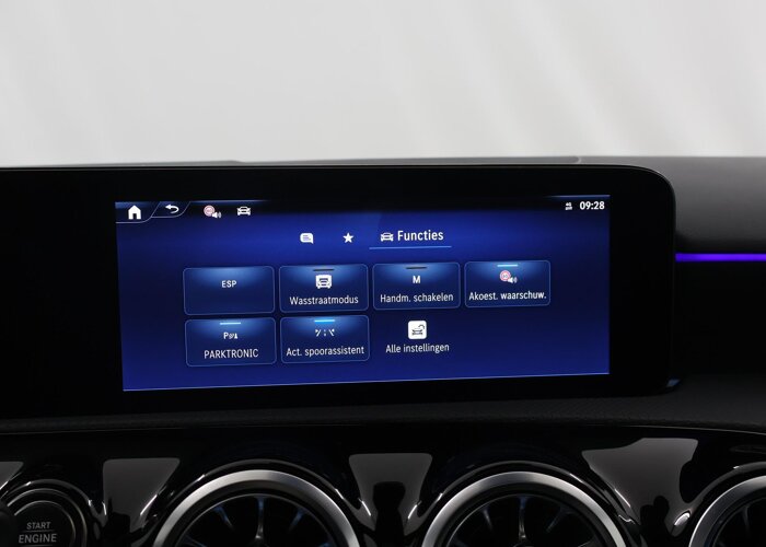 Mercedes-Benz A-Klasse 180 Star Edition AMG Line