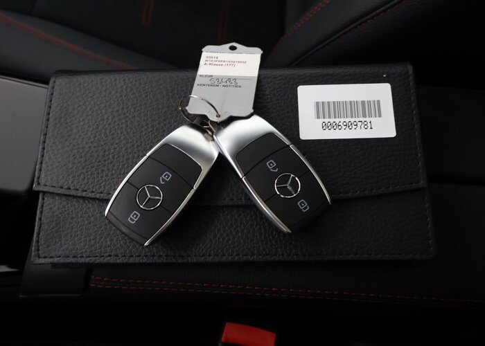 Mercedes-Benz A-Klasse 180 Star Edition AMG Line