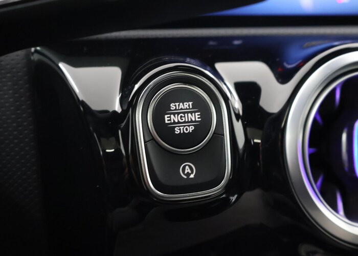 Mercedes-Benz A-Klasse 180 Star Edition AMG Line
