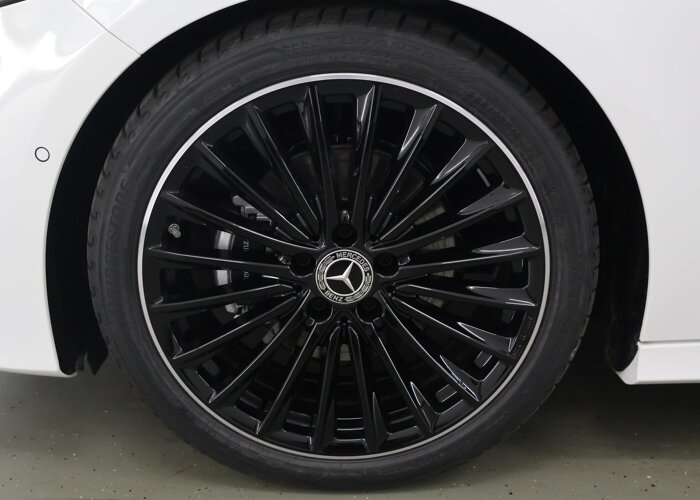 Mercedes-Benz A-Klasse 180 Star Edition AMG Line