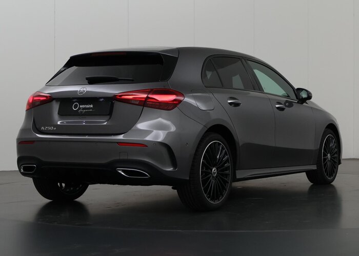 Mercedes-Benz A-Klasse 180 Star Edition AMG Line LIMITED