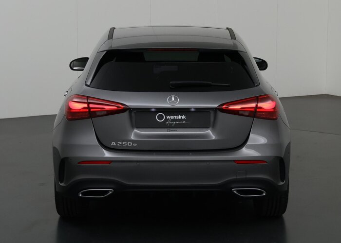Mercedes-Benz A-Klasse 180 Star Edition AMG Line LIMITED