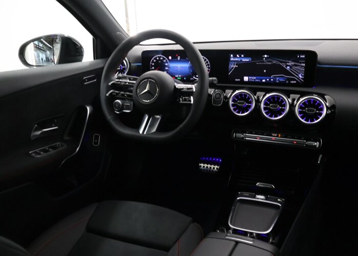 Mercedes-Benz A-Klasse 180 Star Edition AMG Line LIMITED