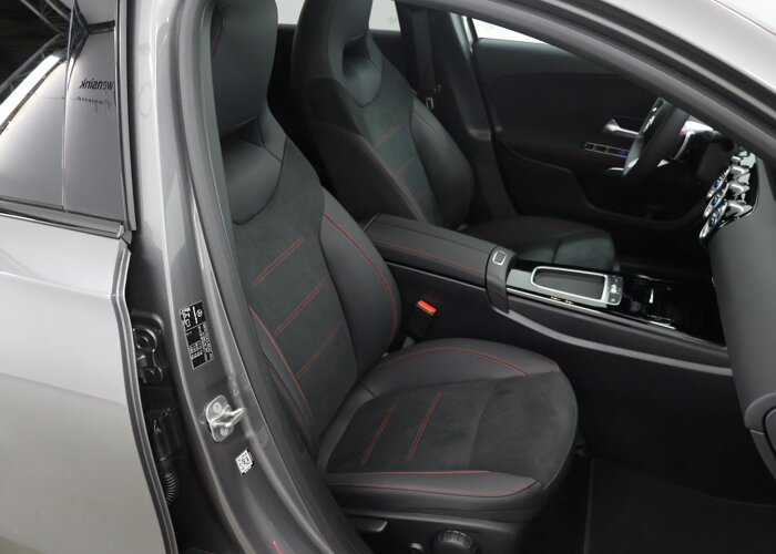 Mercedes-Benz A-Klasse 180 Star Edition AMG Line LIMITED