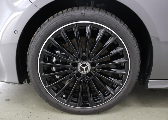 Mercedes-Benz A-Klasse 180 Star Edition AMG Line LIMITED