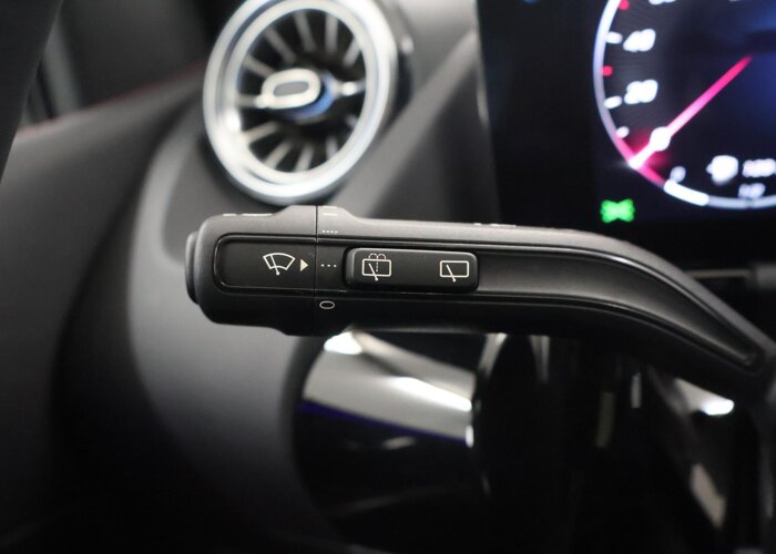 Mercedes-Benz B-Klasse 180 Star Edition AMG Line