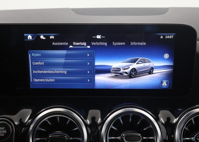 Mercedes-Benz B-Klasse 180 Star Edition AMG Line