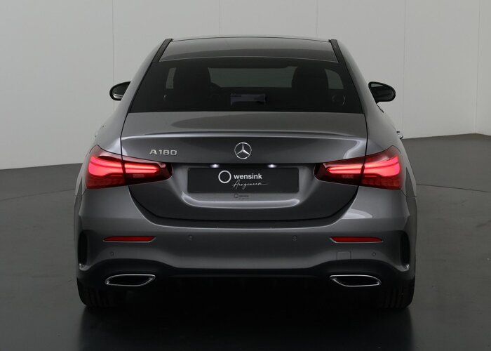 Mercedes-Benz A-Klasse 180 Star Edition AMG Line