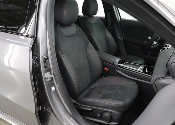 Mercedes-Benz A-Klasse 180 Star Edition AMG Line