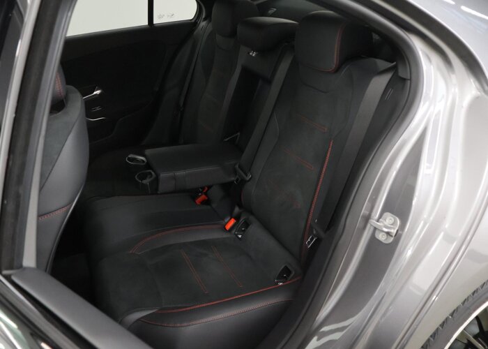 Mercedes-Benz A-Klasse 180 Star Edition AMG Line