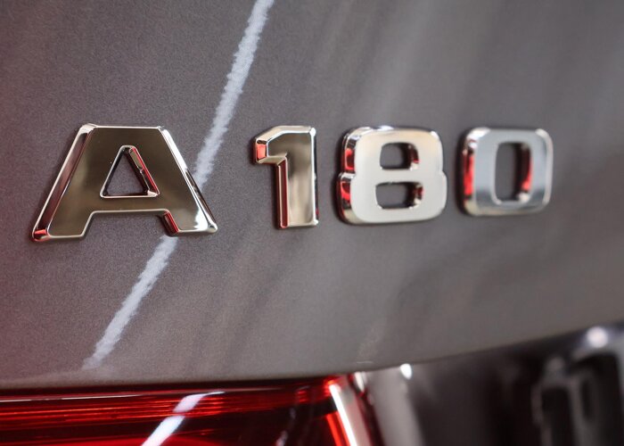 Mercedes-Benz A-Klasse 180 Star Edition AMG Line