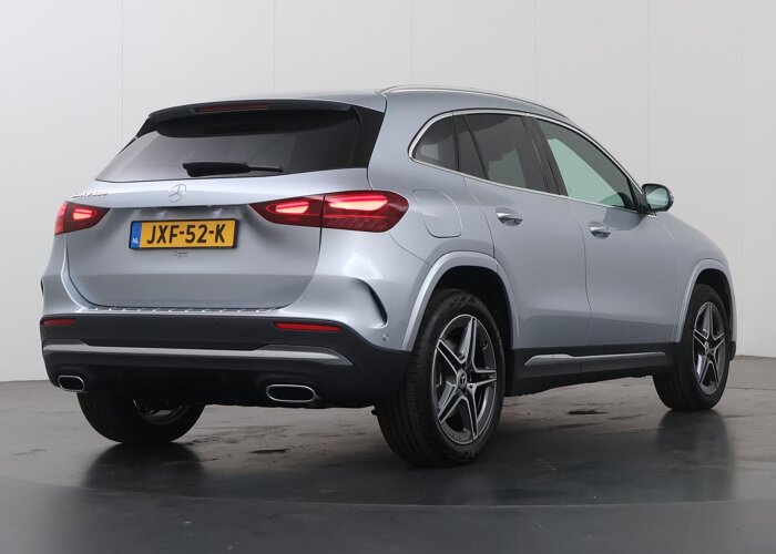 Mercedes-Benz GLA 250 e Business Solution AMG