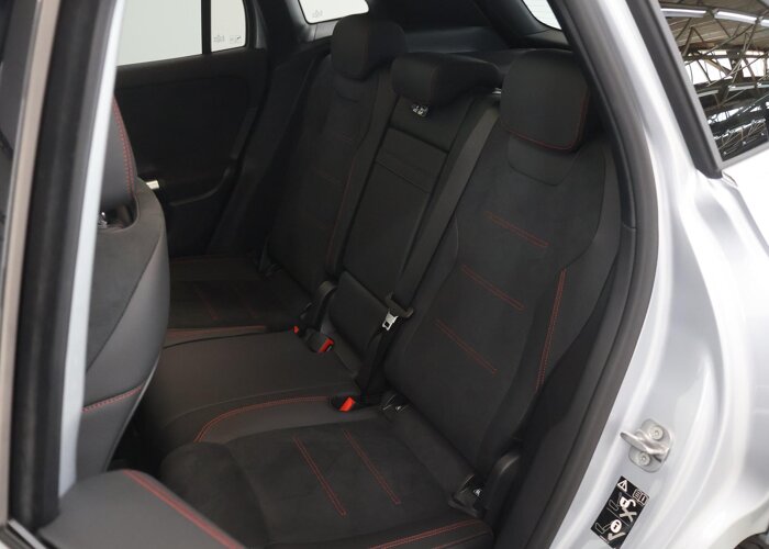 Mercedes-Benz GLA 250 e Business Solution AMG