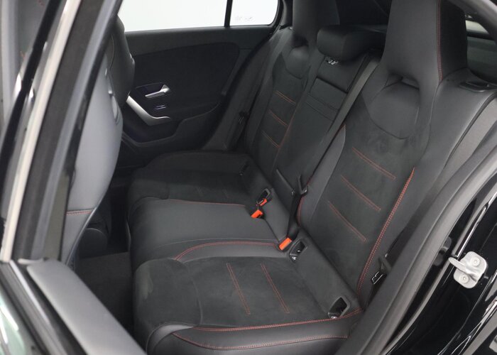 Mercedes-Benz A-Klasse 180 Star Edition AMG Line 180 Star Edition AMG Line Plus