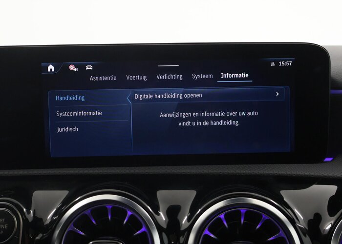 Mercedes-Benz A-Klasse 180 Star Edition AMG Line 180 Star Edition AMG Line Plus