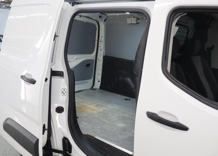 Peugeot Partner 1.5 BlueHDI Premium | Automaat |