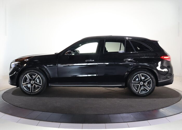 Mercedes-Benz GLC 300e 4MATIC AMG Line