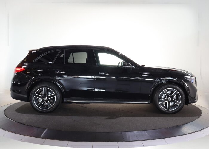 Mercedes-Benz GLC 300e 4MATIC AMG Line