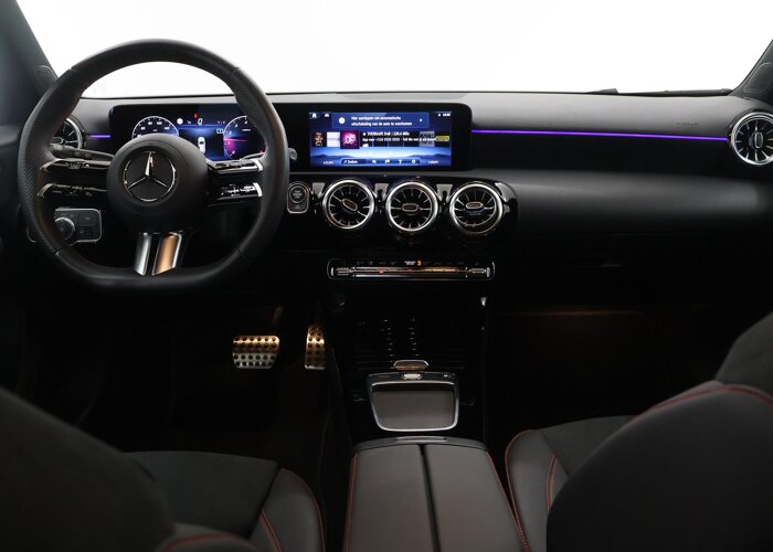 Mercedes-Benz A-Klasse 180 AMG Line