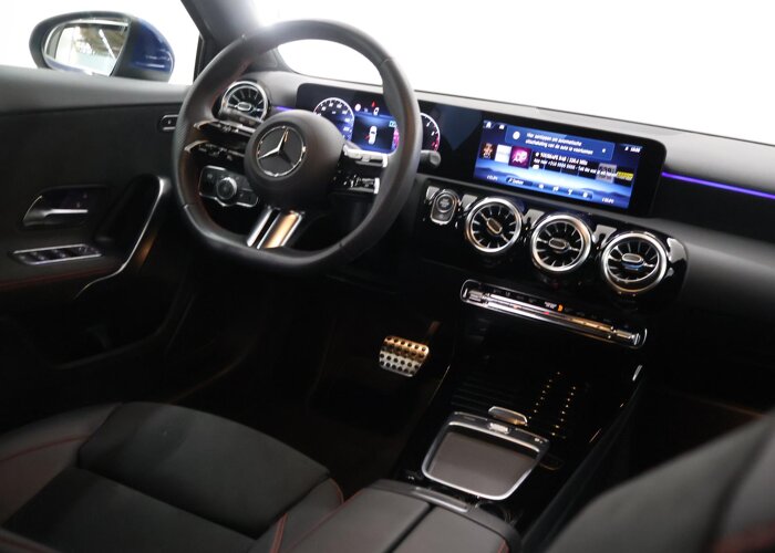 Mercedes-Benz A-Klasse 180 AMG Line
