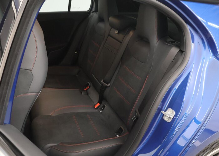 Mercedes-Benz A-Klasse 180 AMG Line
