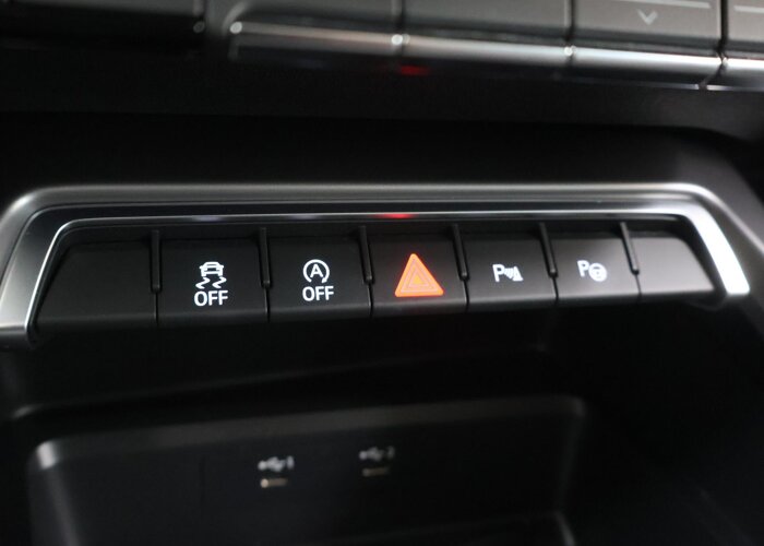 Audi A3 Limousine 30 TFSI S edition