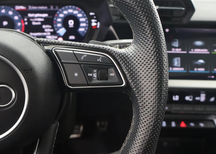 Audi A3 Limousine 30 TFSI S edition