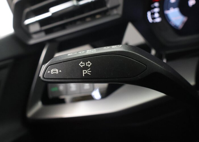 Audi A3 Limousine 30 TFSI S edition