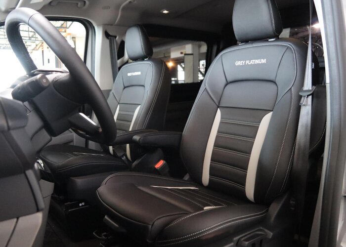 Ford Transit Custom 320 2.5 PHEV L2H1 Grey Platinum DC