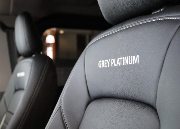 Ford Transit Custom 320 2.5 PHEV L2H1 Grey Platinum DC
