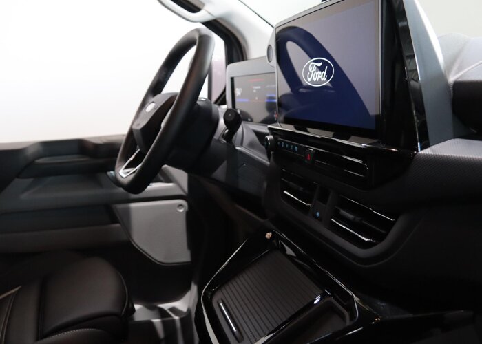 Ford Transit Custom 320 2.5 PHEV L2H1 Grey Platinum DC