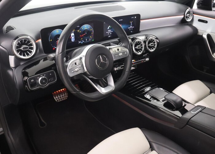Mercedes-Benz A-Klasse 200 Business Solution AMG