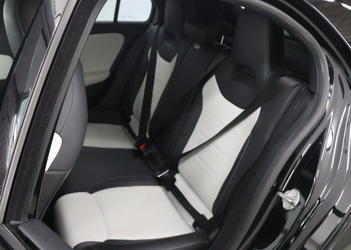 Mercedes-Benz A-Klasse 200 Business Solution AMG