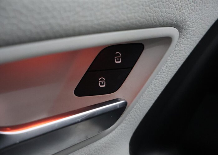 Mercedes-Benz A-Klasse 200 Business Solution AMG