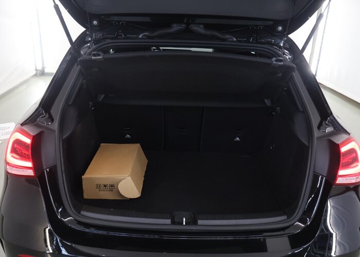 Mercedes-Benz A-Klasse 200 Business Solution AMG