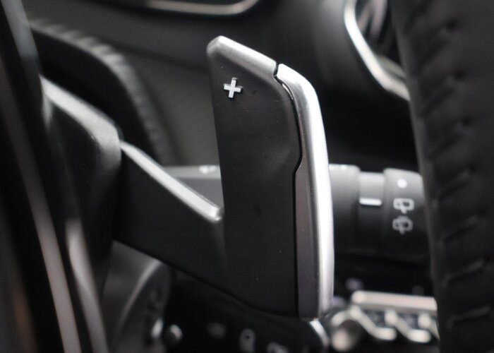 Peugeot 208 1.2 Hybrid 110 e-DCS6 Allure