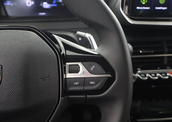 Peugeot 208 1.2 Hybrid 110 e-DCS6 Allure