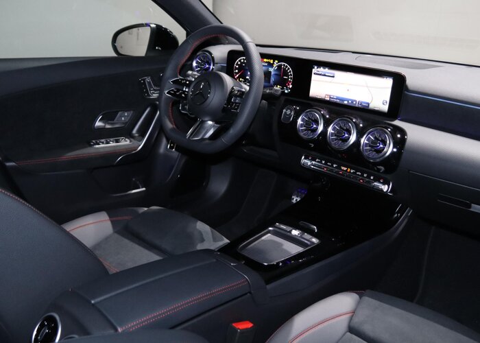 Mercedes-Benz A-Klasse 250e Business Solution AMG