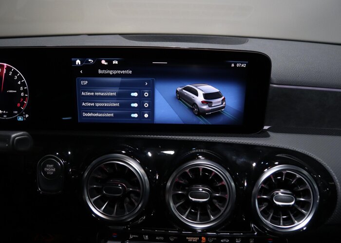 Mercedes-Benz A-Klasse 250e Business Solution AMG