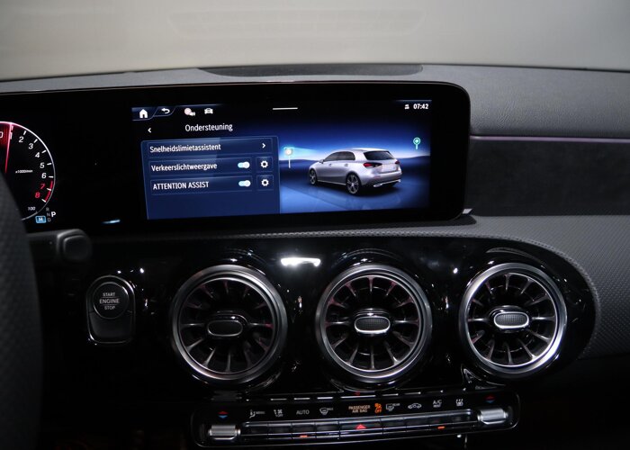Mercedes-Benz A-Klasse 250e Business Solution AMG