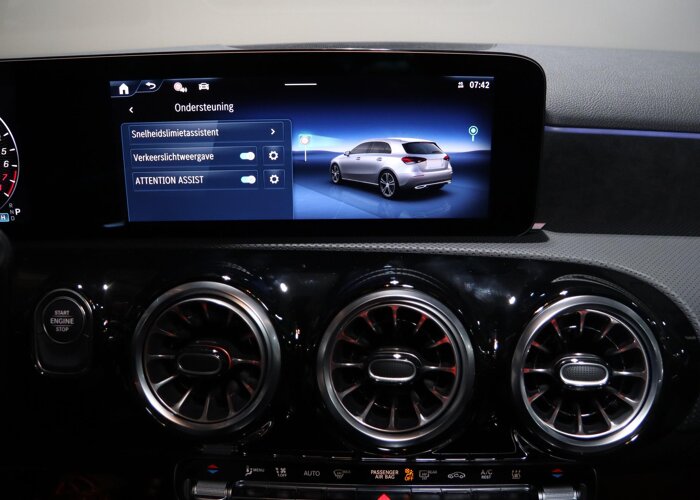 Mercedes-Benz A-Klasse 250e Business Solution AMG