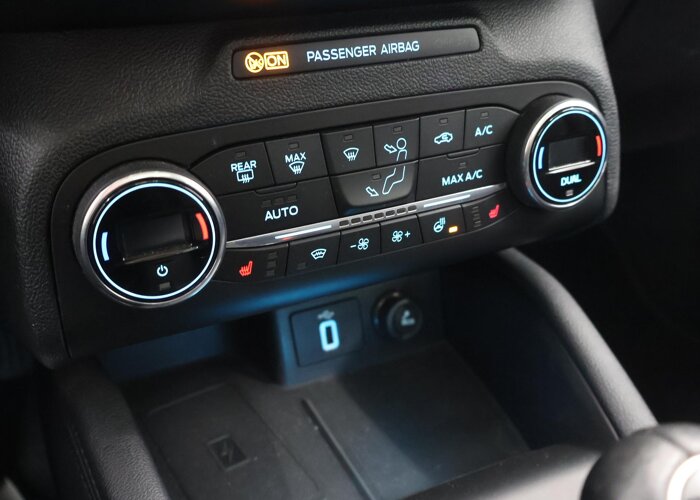 Ford FOCUS Wagon 1.0 EcoBoost Titanium Business